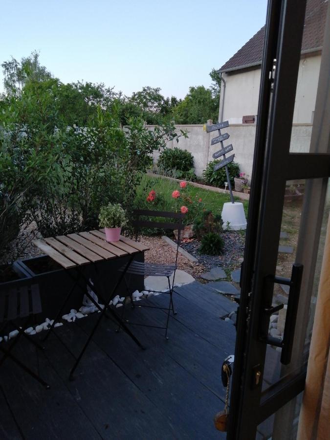 Le Clos du 51 - Chambres d'hôtes Abondant Exterior foto
